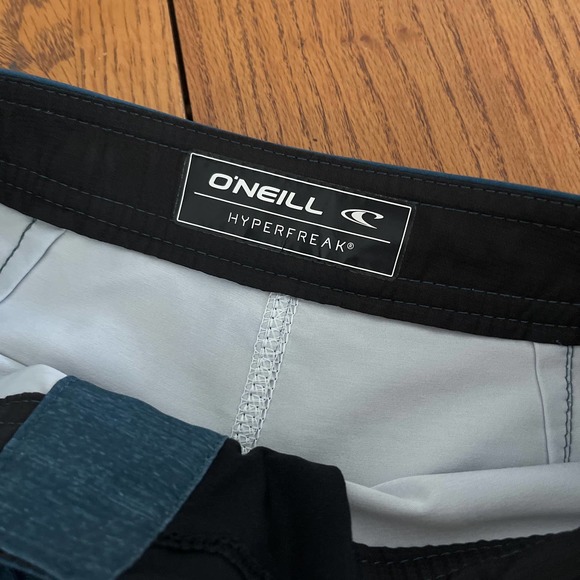 O’Neill Swim Trumk Hyperfreak Boys Sz 22 pre-owned - Picture 5 of 9